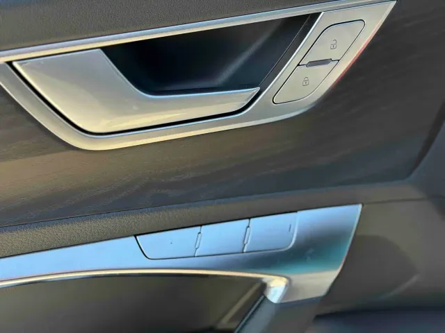 Audi A6L — Фото автомобиля 9