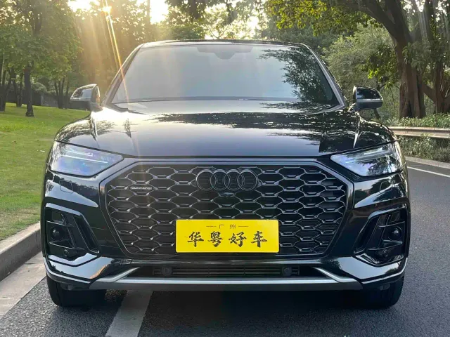Audi Q5L Sportback — Фото автомобиля 2