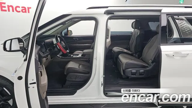 Kia Canival — Фото автомобиля 10
