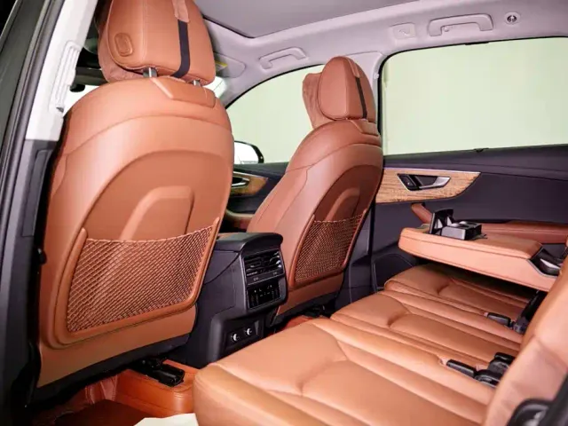 Audi Q7 — Фото автомобиля 15