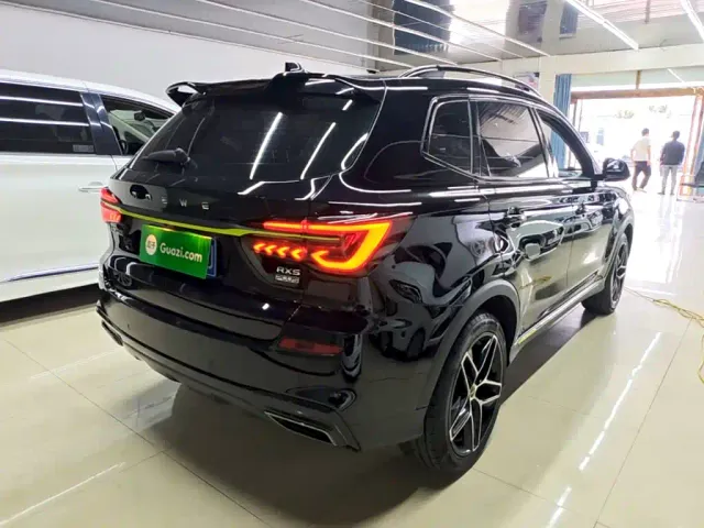 Roewe RX5 — Фото автомобиля 6