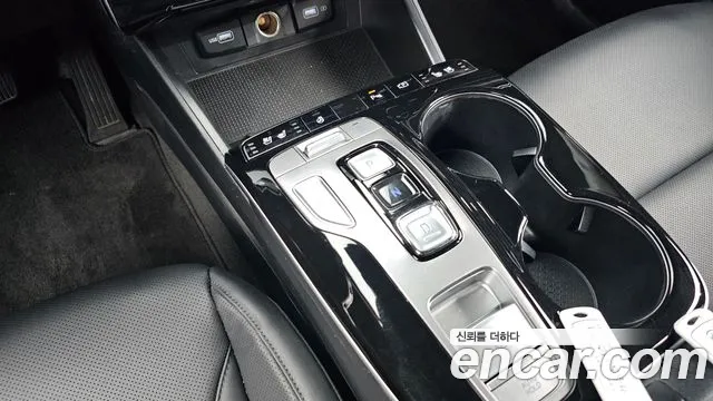 Hyundai Tucson Tucson (NX4) Бензин 1.6 турбо 2WD — Фото автомобиля 9