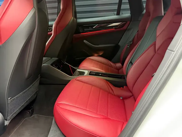 Porsche Panamera — Фото автомобиля 12