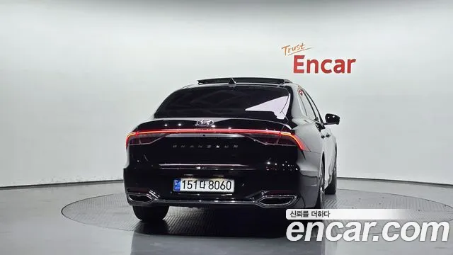 Hyundai Grandeur Grandeur (New) — Фото автомобиля 4