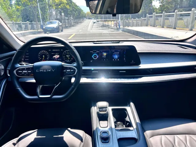 Chery Arrizo 8 — Фото автомобиля 11