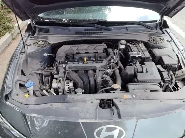 Hyundai Elantra — Фото автомобиля 19