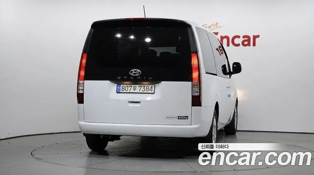 Hyundai Staria — Фото автомобиля 4