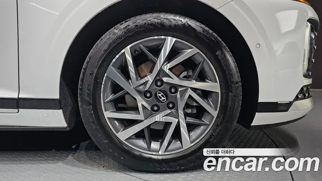 Hyundai Grandeur GN7 — Фото автомобиля 6