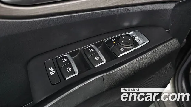 Kia Sorento Новый Sorento 4 поколение Бензин 2.5T 2WD — Фото автомобиля 16