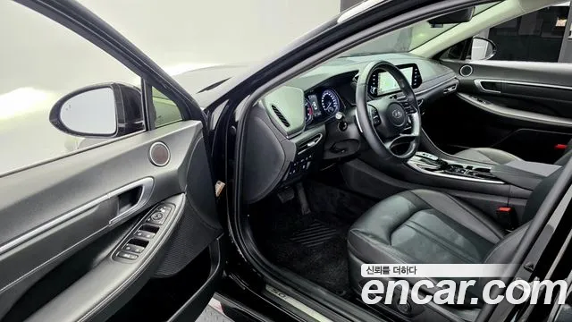 Hyundai Sonata — Фото автомобиля 11