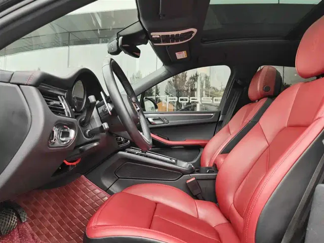 Porsche Macan — Фото автомобиля 6