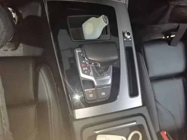 Audi Q5L — Фото автомобиля 13