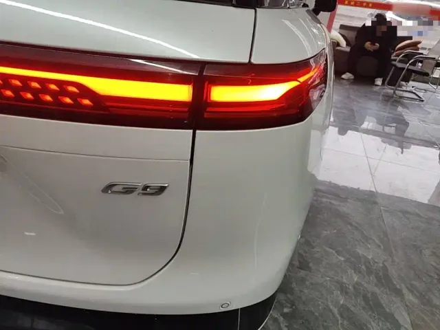Xpeng G9 — Фото автомобиля 7