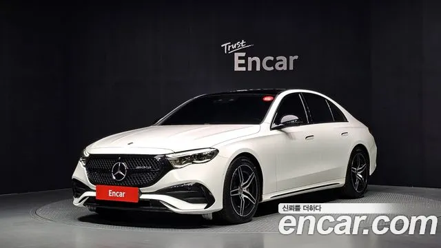 Фотография автомобиля — Mercedes-Benz E-Class