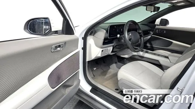 Hyundai Ioniq 6 — Фото автомобиля 10