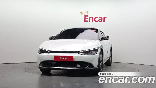 Kia EV6 — Фото автомобиля 3