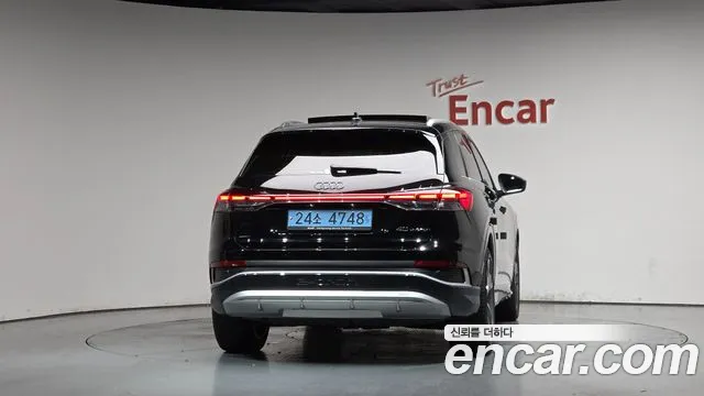 Audi Q4 e-tron — Фото автомобиля 2