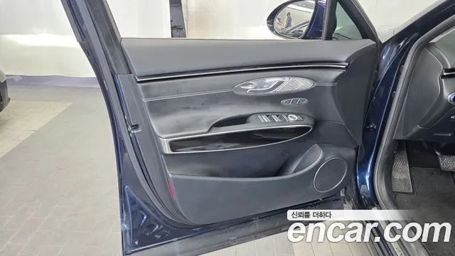 Genesis GV70 2.5T Бензин 2WD — Фото автомобиля 21