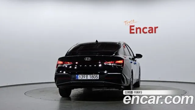Hyundai Avante CN7 — Фото автомобиля 4
