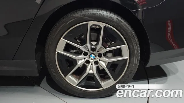 BMW 5 Series G60 — Фото автомобиля 21
