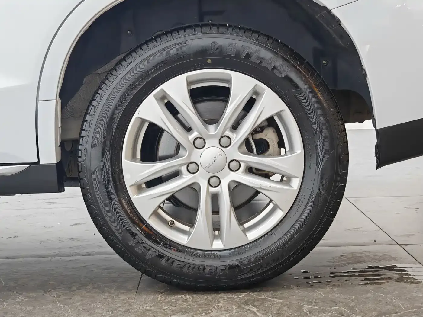 Haval Haval M6 2021 PLUS 1.5T DCT Elite Smart Connect — Фото автомобиля 9