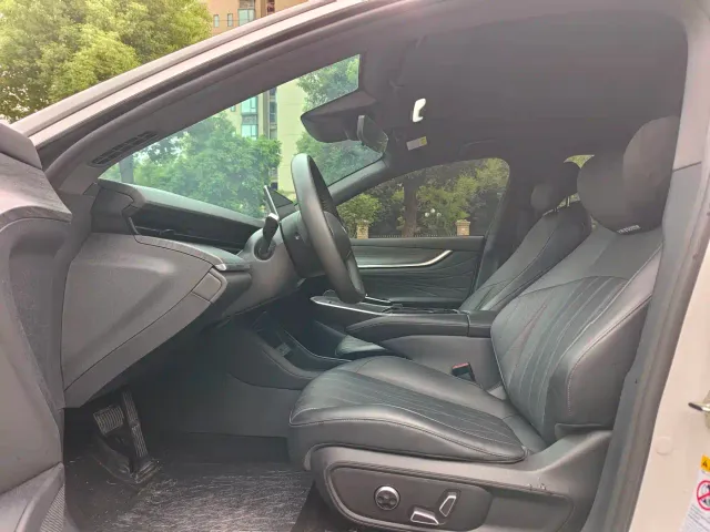 Changan Qiyuan A07 — Фото автомобиля 17