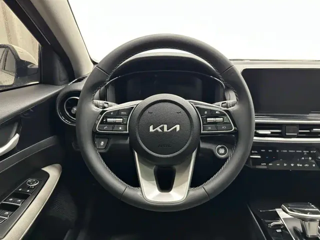 Kia K3 — Фото автомобиля 10