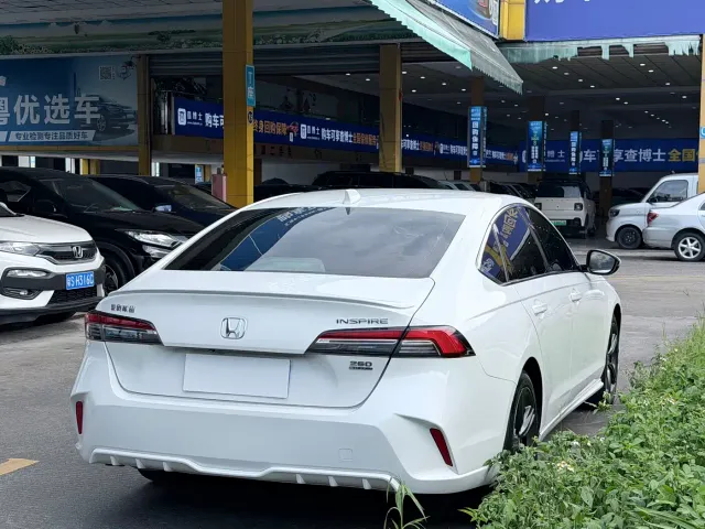 Honda Inspire — Фото автомобиля 11