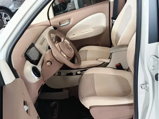 Wuling Hongguang Mini EV — Фото автомобиля 14