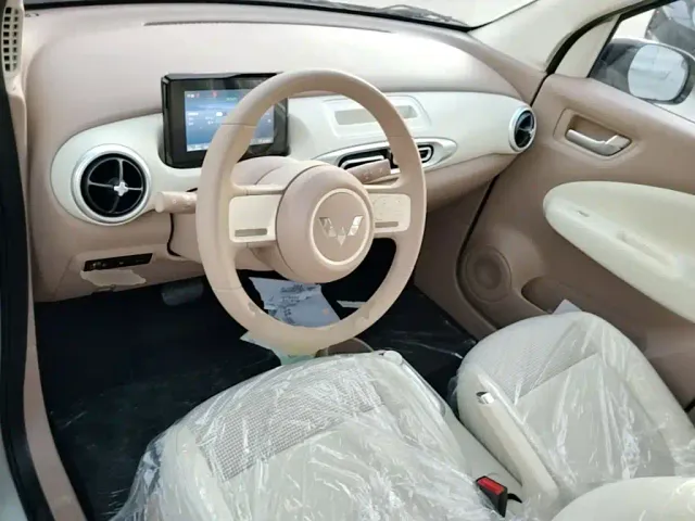Wuling Hongguang Mini EV — Фото автомобиля 9
