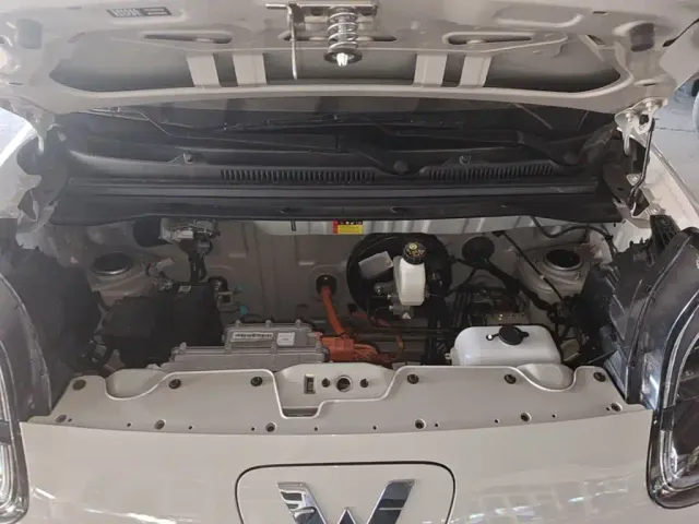 Wuling Hongguang Mini EV — Фото автомобиля 19