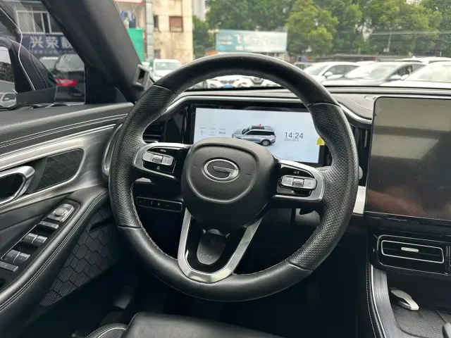 GAC Trumpchi GS8 — Фото автомобиля 18
