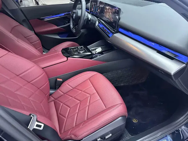 BMW 5 Series — Фото автомобиля 18