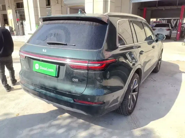 Li Auto ONE — Фото автомобиля 6