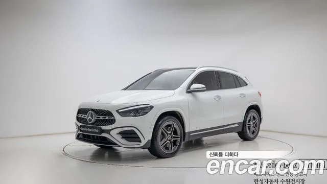 Фотография автомобиля — Mercedes-Benz GLA-Class H247