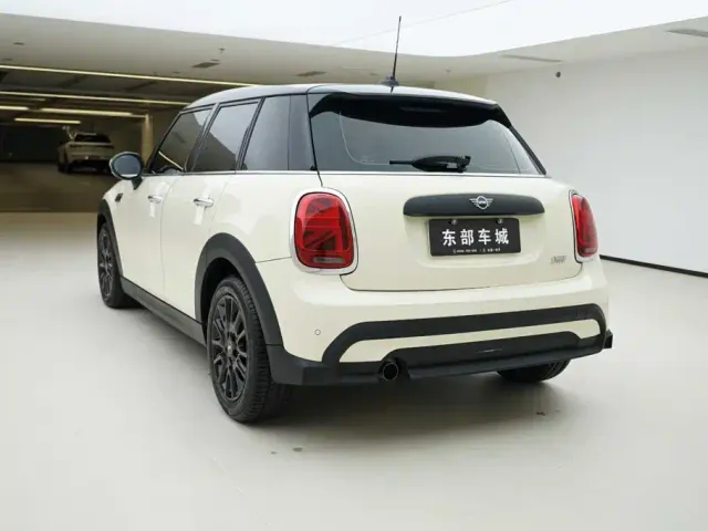 MINI Hatch — Фото автомобиля 4
