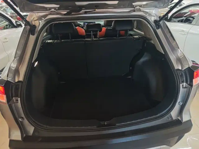 Toyota Corolla Cross — Фото автомобиля 18