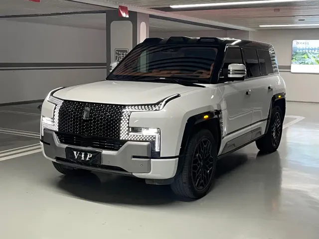 Фотография автомобиля — BYD U8