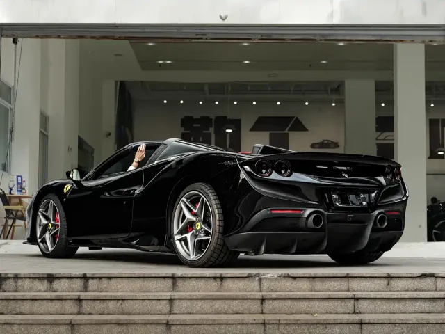 Ferrari F8 — Фото автомобиля 4