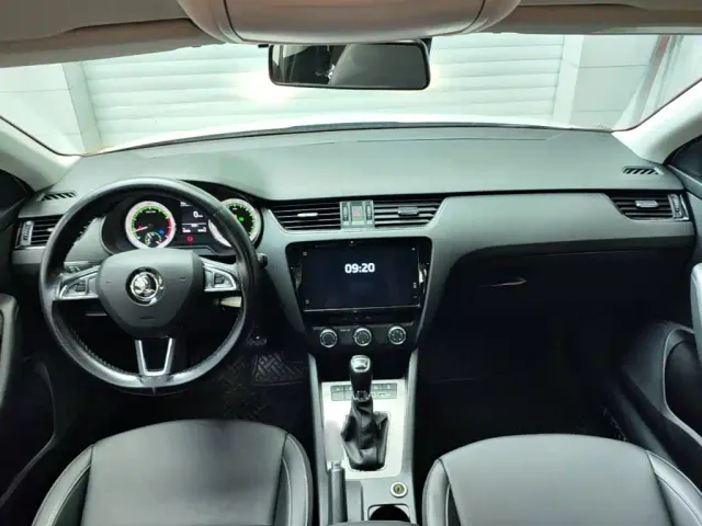 Skoda Octavia — Фото автомобиля 9