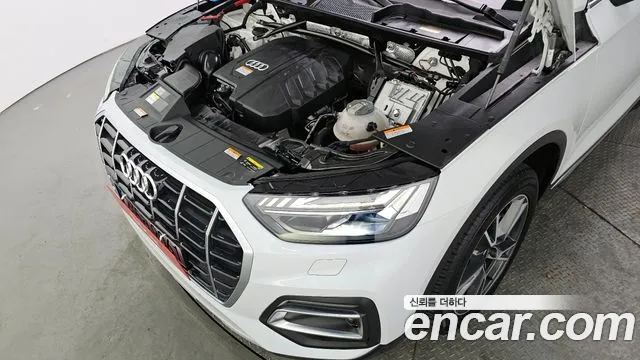 Audi Q5 45 TFSI quattro — Фото автомобиля 6
