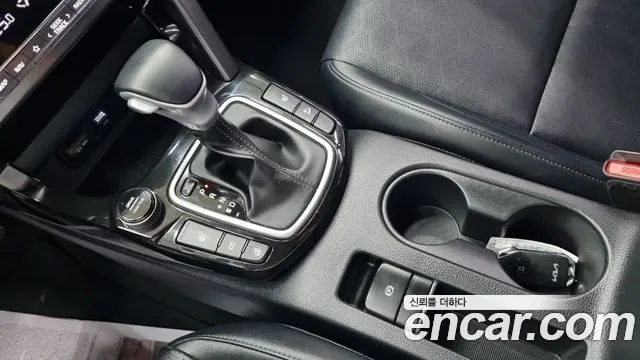 Kia Seltos — Фото автомобиля 9