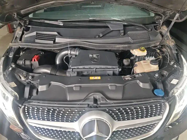 Mercedes-Benz V-Class — Фото автомобиля 18