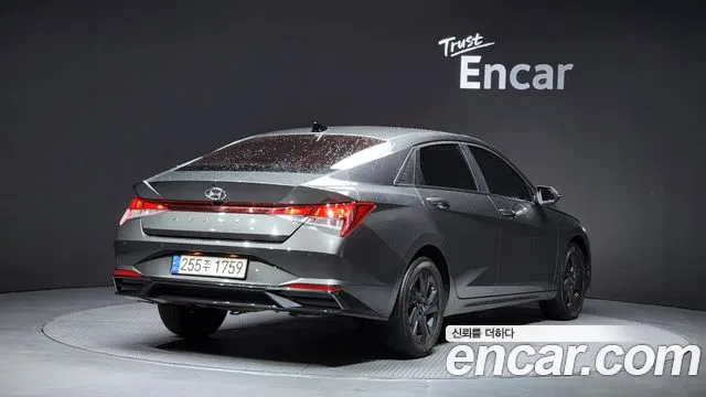 Hyundai AVANTE Avante (CN7) — Фото автомобиля 2