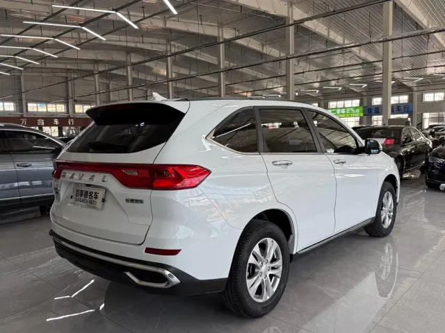 Haval M6 — Фото автомобиля 9
