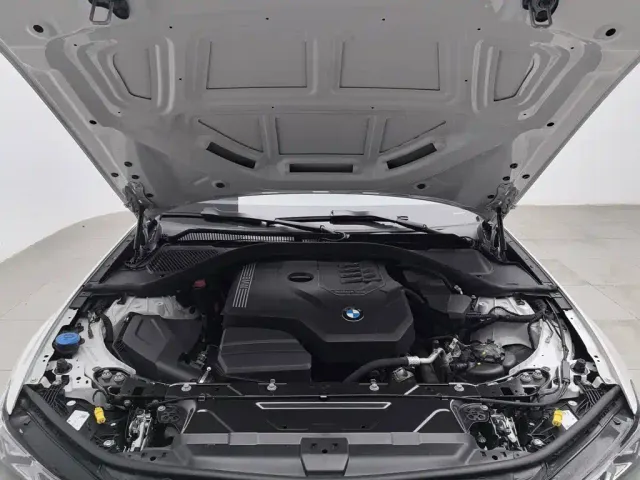 BMW 3 Series — Фото автомобиля 6