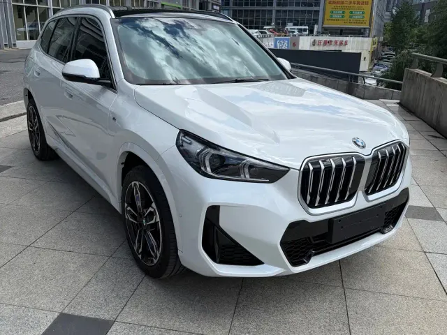 BMW X1 — Фото автомобиля 2