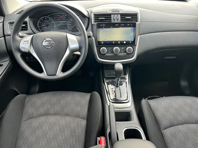Nissan Tiida — Фото автомобиля 5
