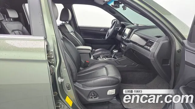 KG_Mobility_Ssangyong Rexton Новый Rexton Sport Khan Дизель 2.2 4WD — Фото автомобиля 11