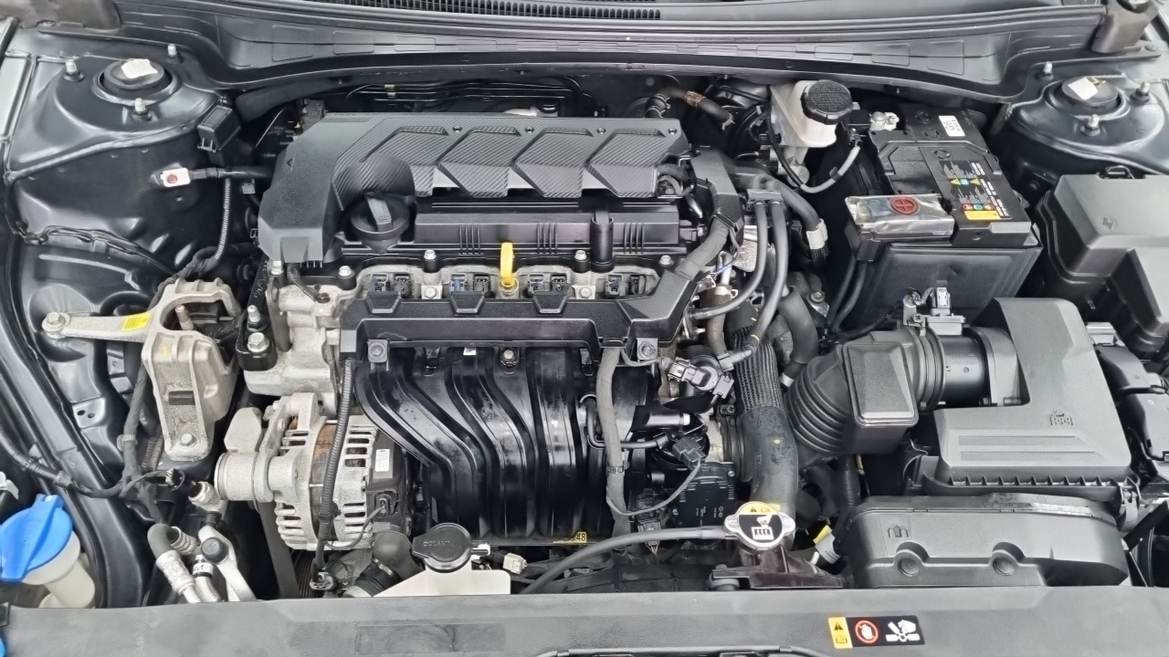 Hyundai Avante CN7 — Фото автомобиля 6